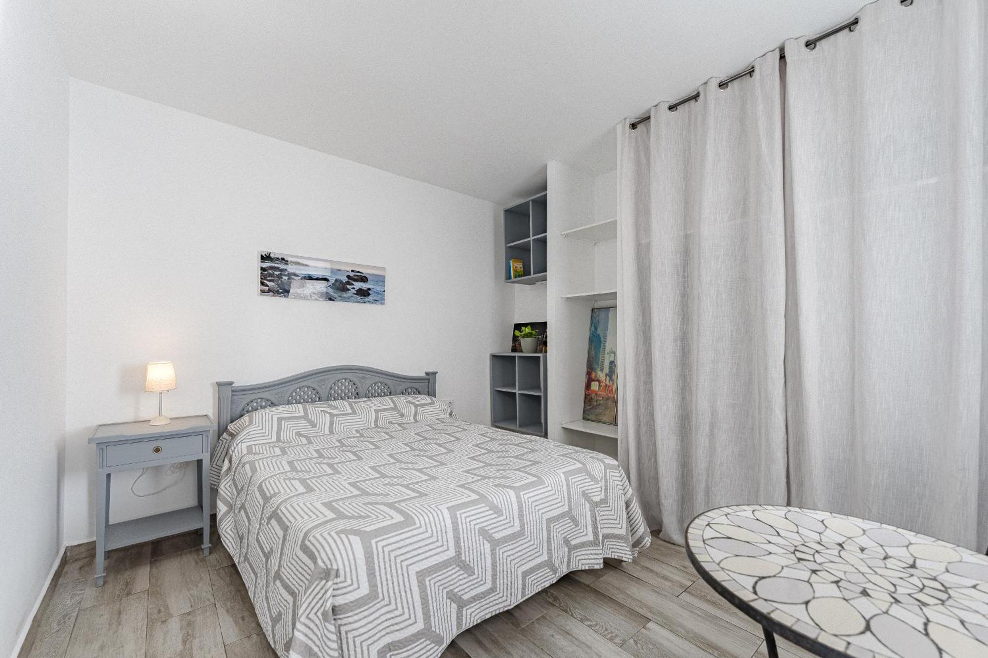 Primavera Tranquil Retreat 2-Bedroom Apartment With Balcony, Garden View & Fiber Wifi Arona  Extérieur photo
